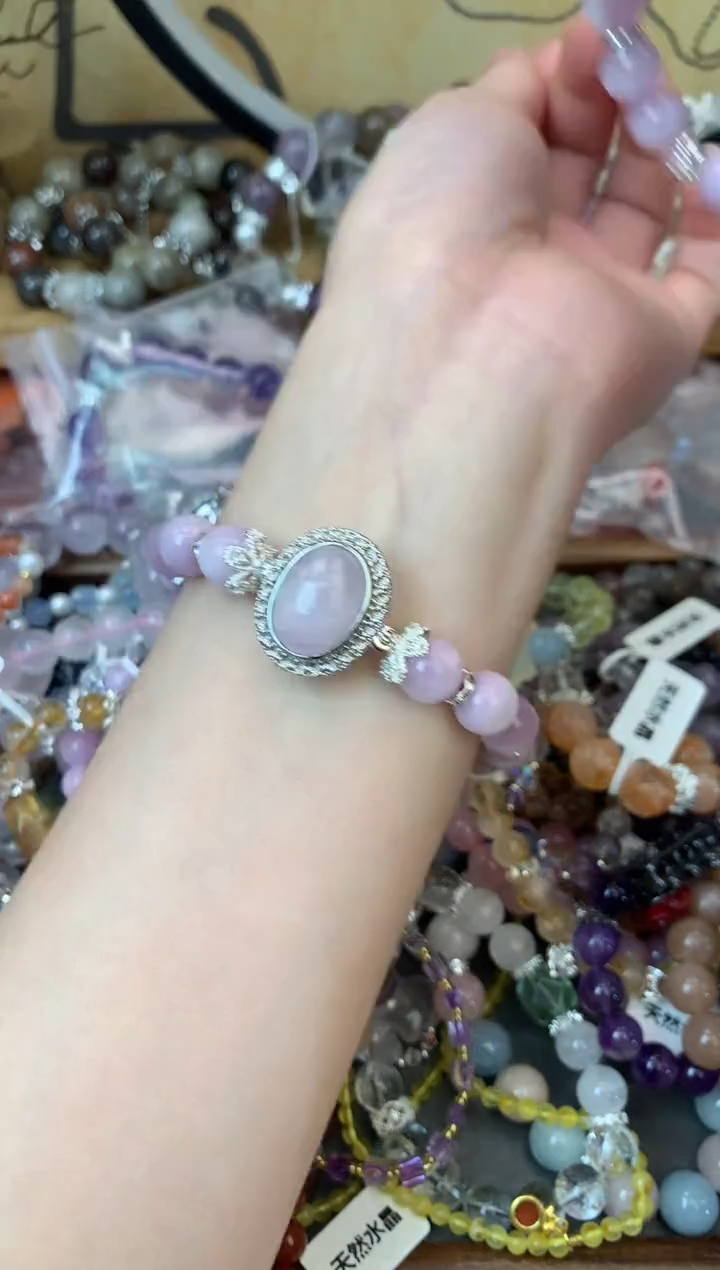 【闪购商品】锂辉石手串未镶嵌1447