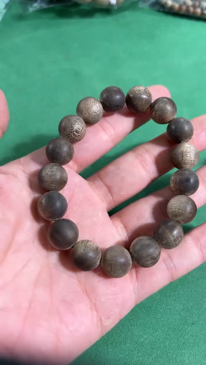 【闪购商品】沉香手串133号菩萨棋1.2多样性发一