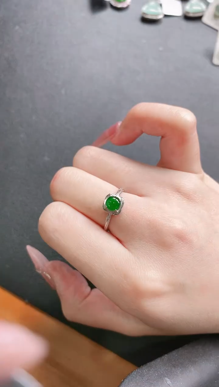 【闪购商品】翡翠戒指银S925镶嵌11111111