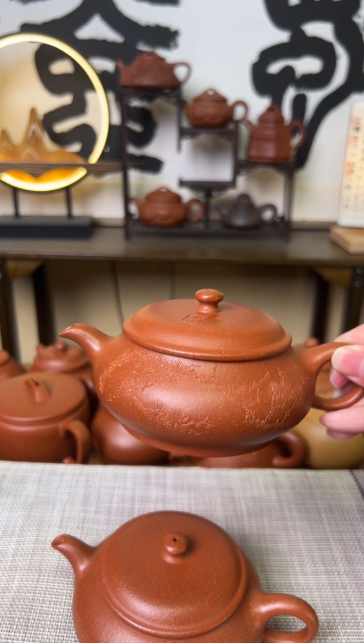 【闪购商品】段泥茶壶红降坡明炉壶刻绘220CC-甘来兵
