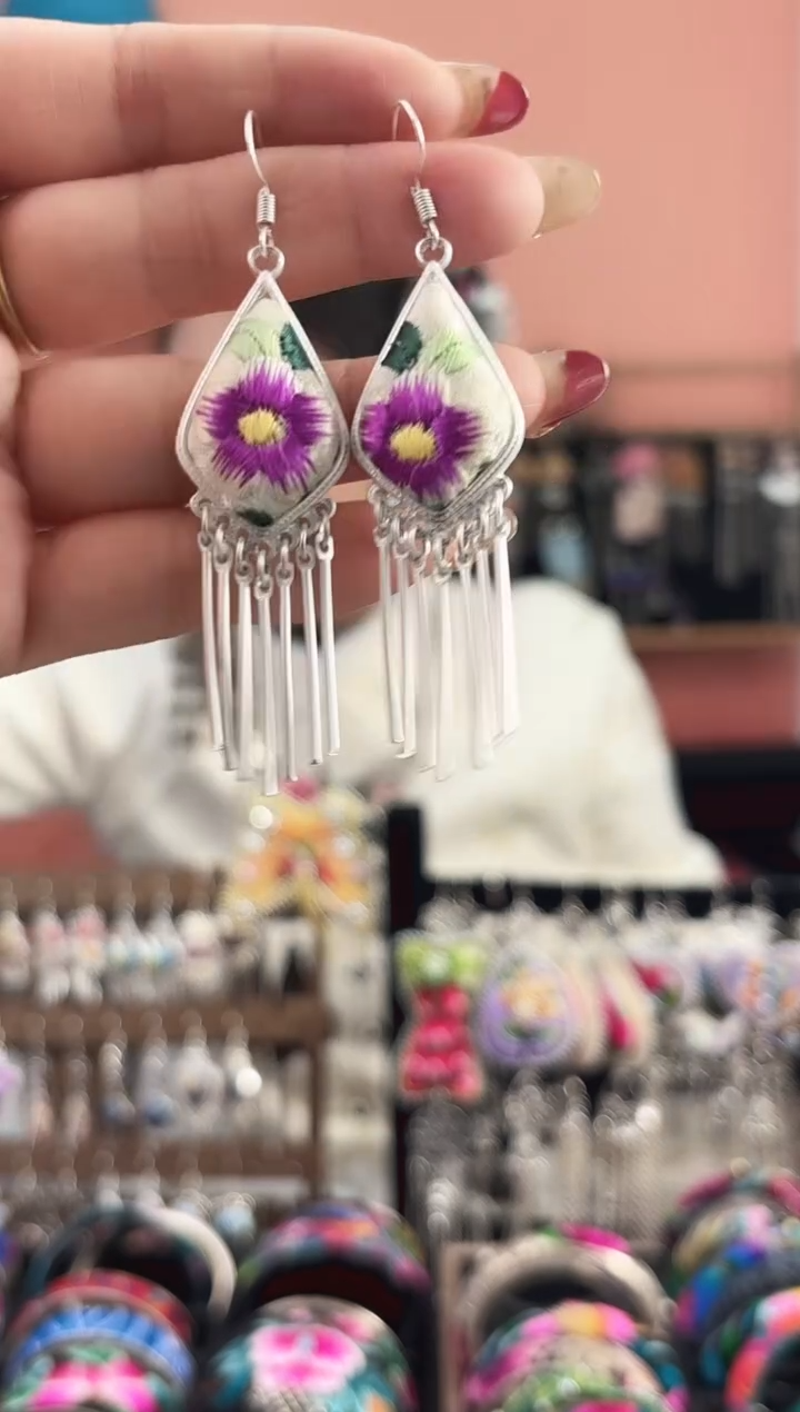 织绣艺枝独绣手工饰品93