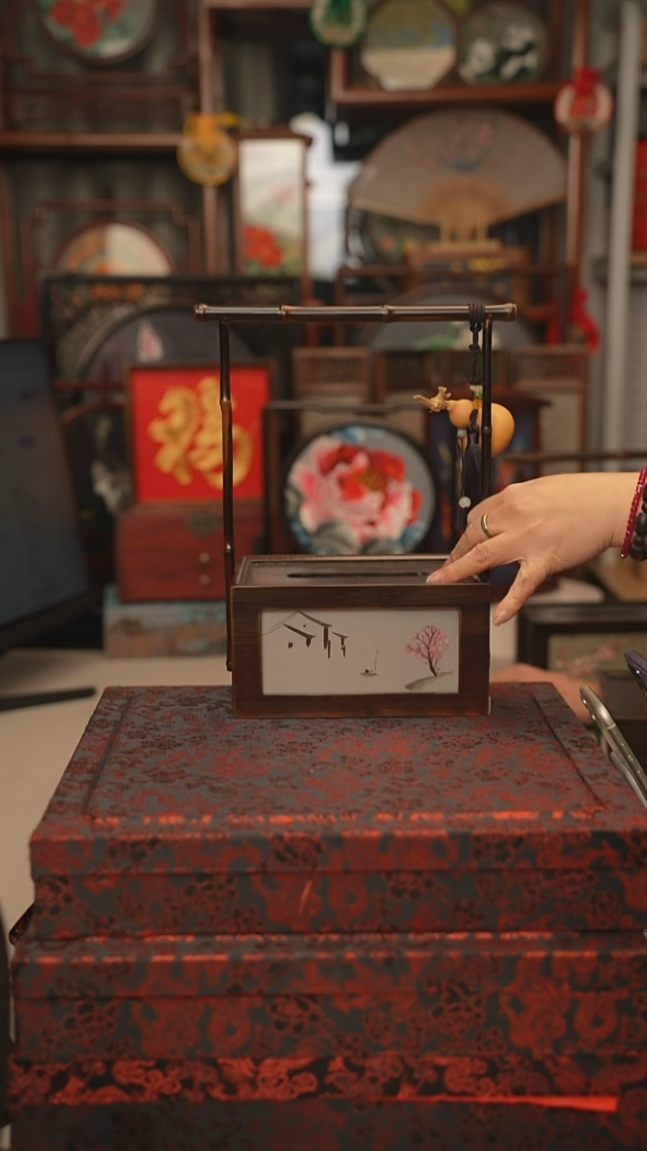 扇子纸巾盒 紫竹手柄 宽度18CM 高度30CM