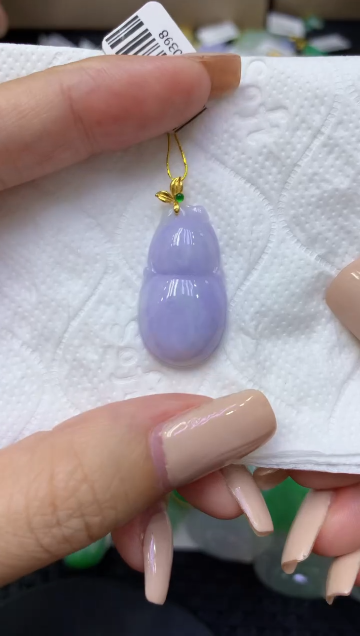 颈饰18K金镶嵌翡翠天然缅甸翡翠A货