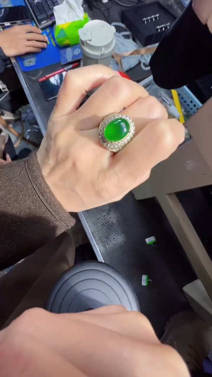 【闪购商品】定制翡翠未镶嵌蛋面1