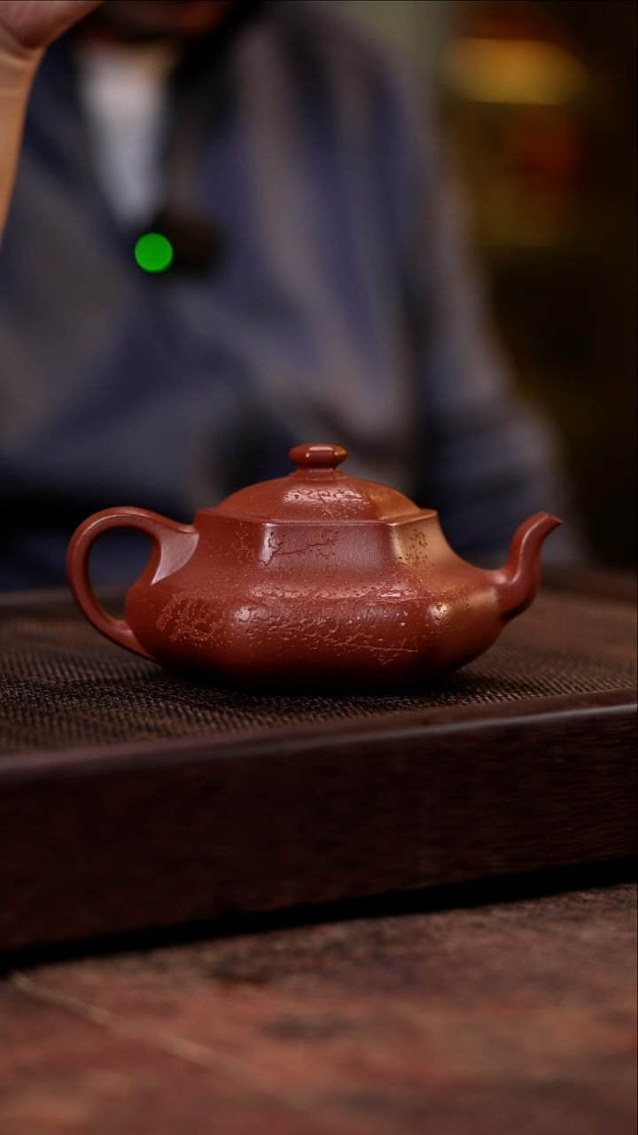 宜兴紫砂闲者六方诗年刻绘