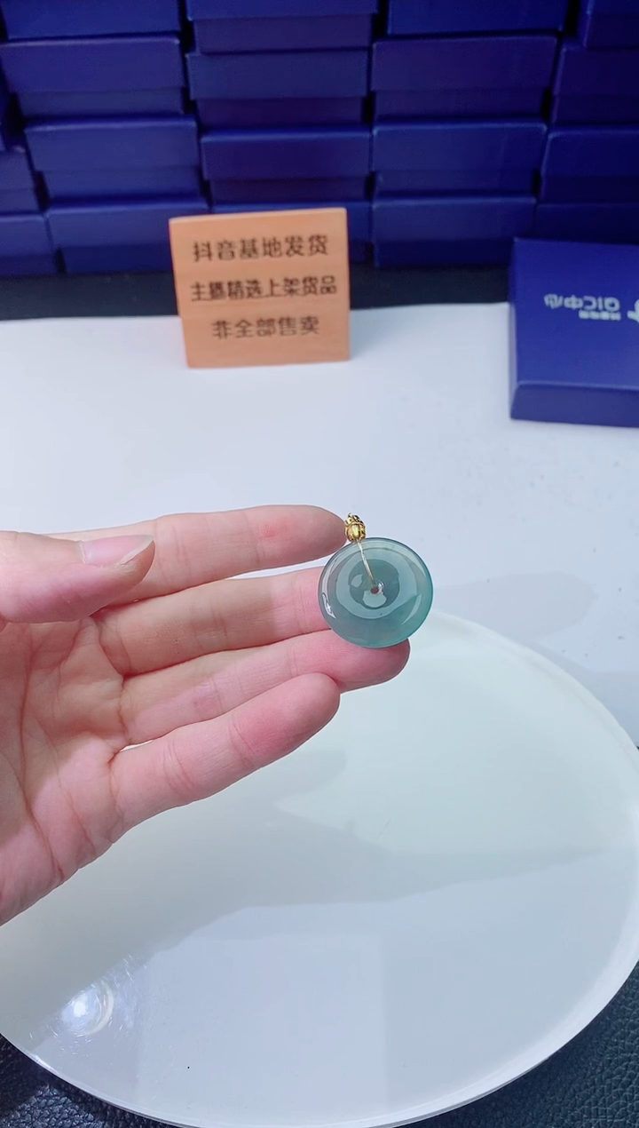翡翠未镶嵌颈饰1111111111