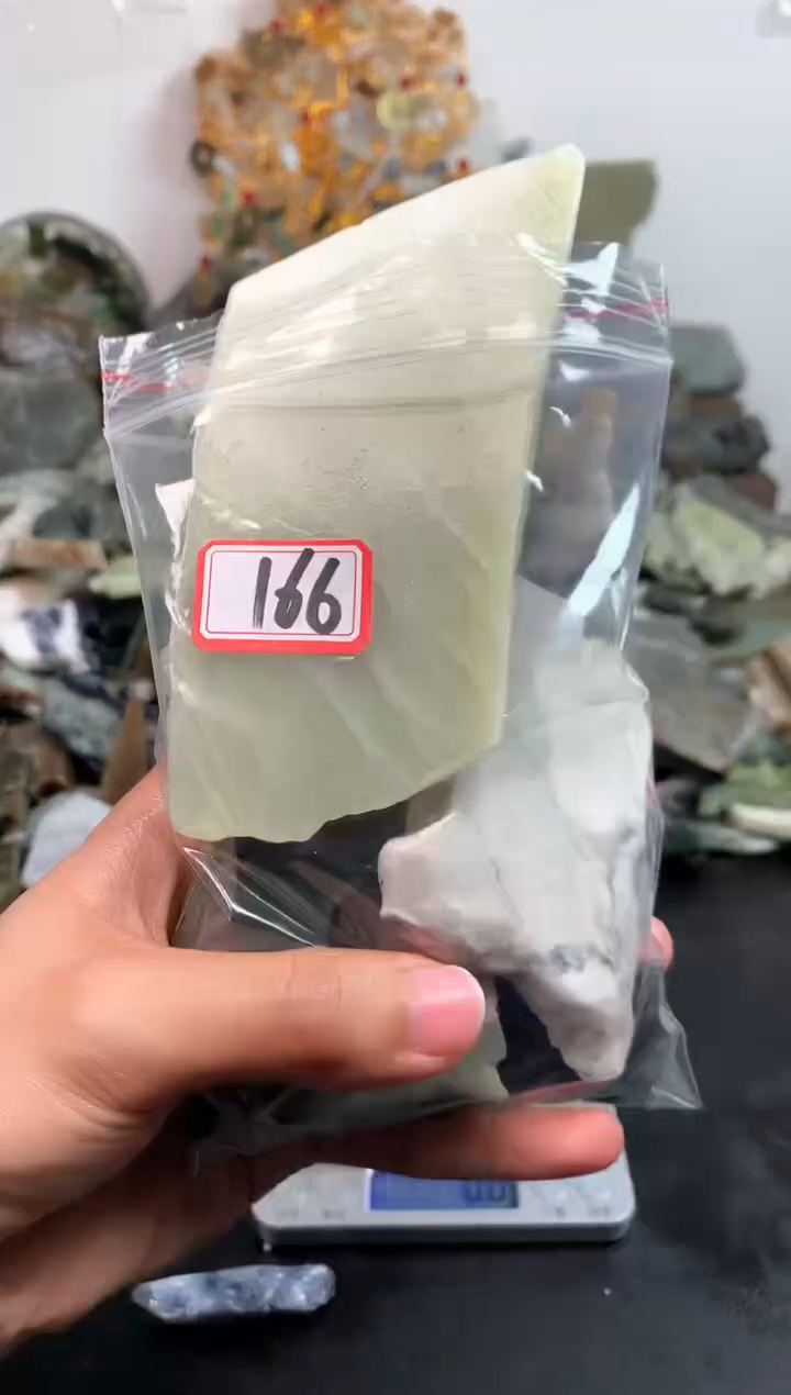 未镶嵌和田玉摆件166