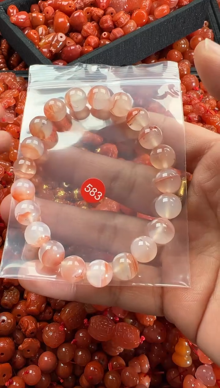 【闪购商品】南红玛瑙颈饰未镶嵌1