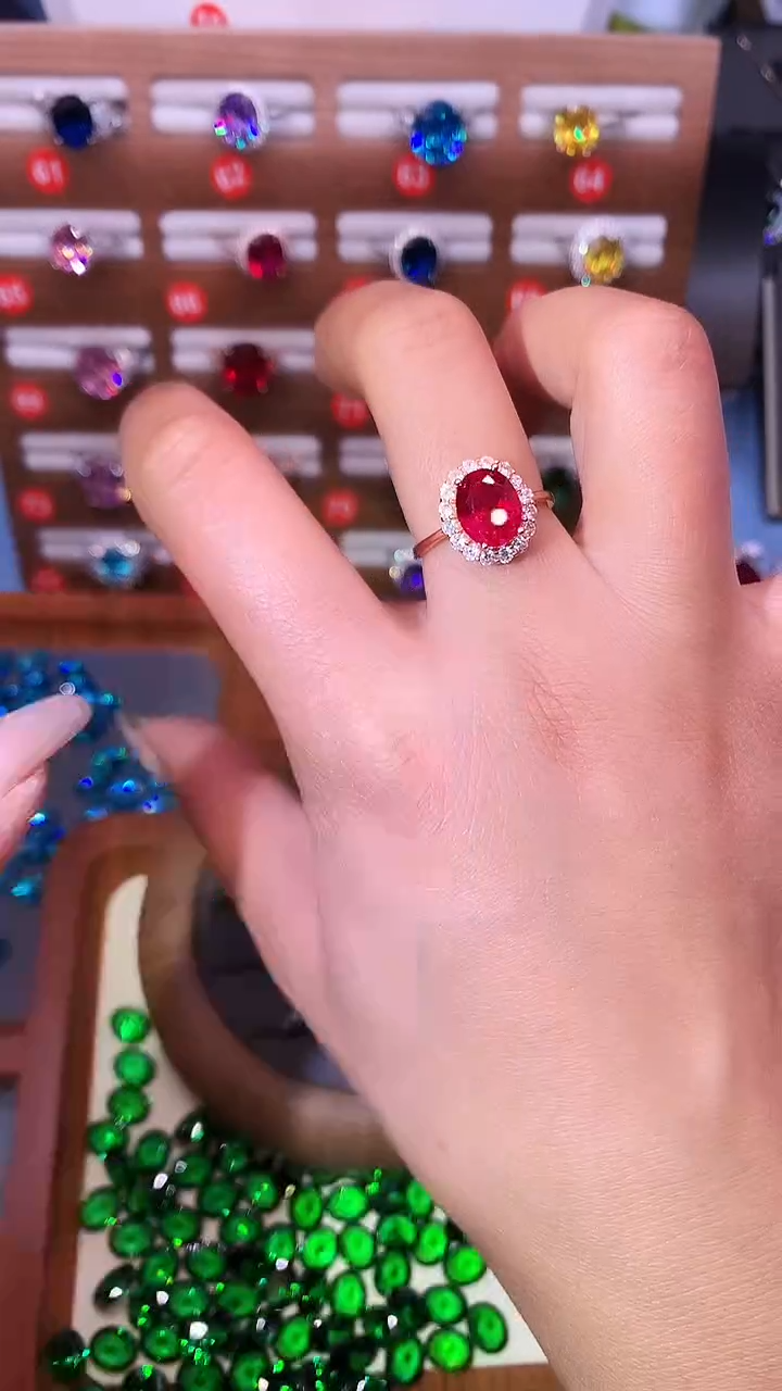 银S925镶嵌戒指红宝石........