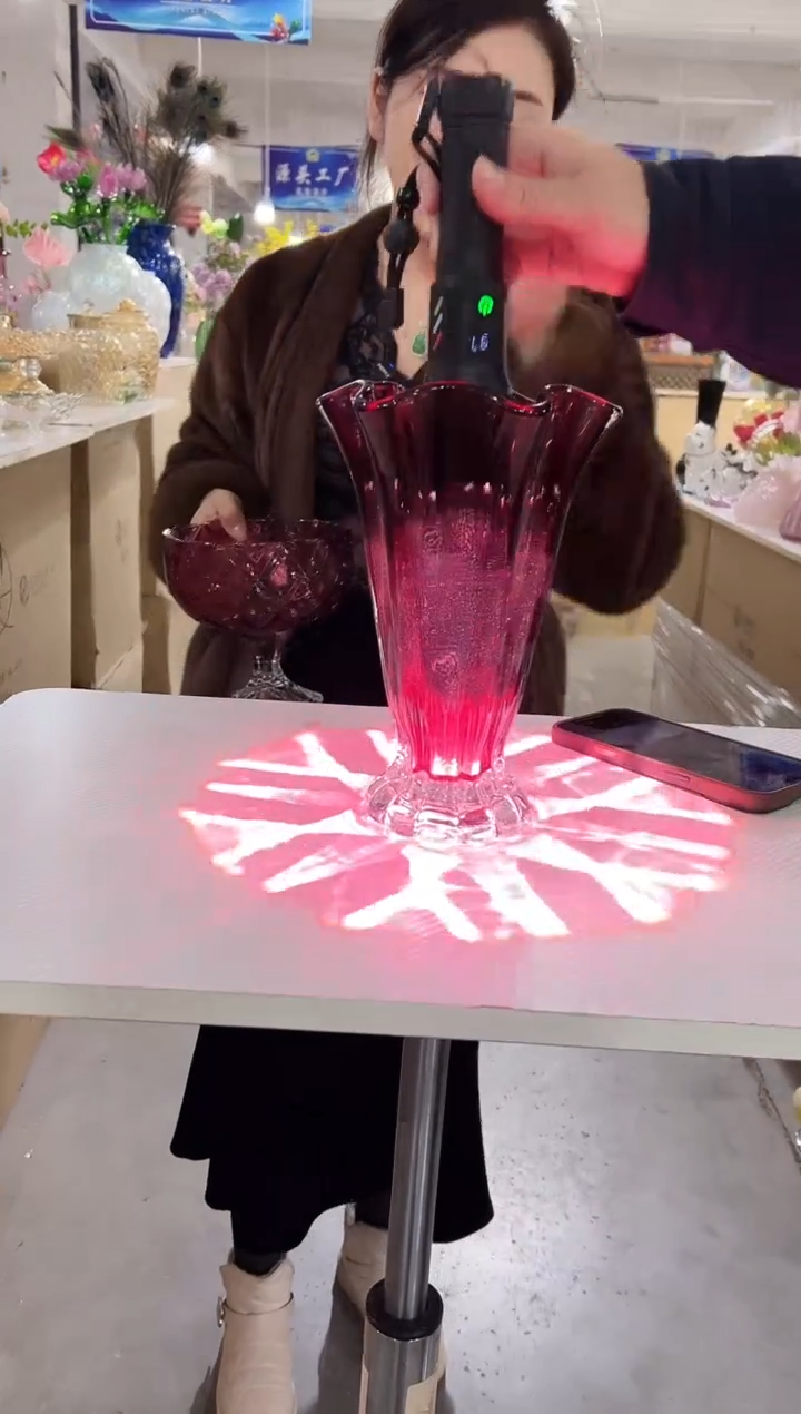 【闪购商品】玻璃私花贸易祁琪-微瑕-QY4F9