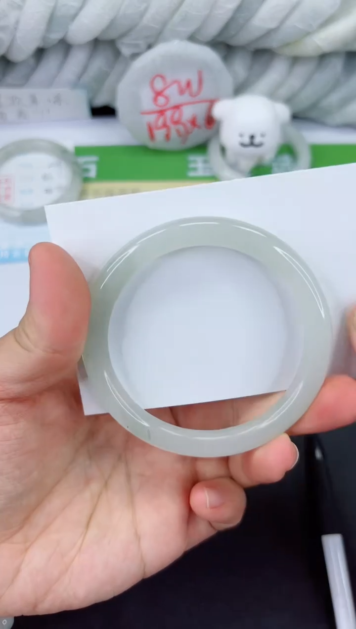 【闪购商品】石英质玉手镯未镶嵌430-61.2