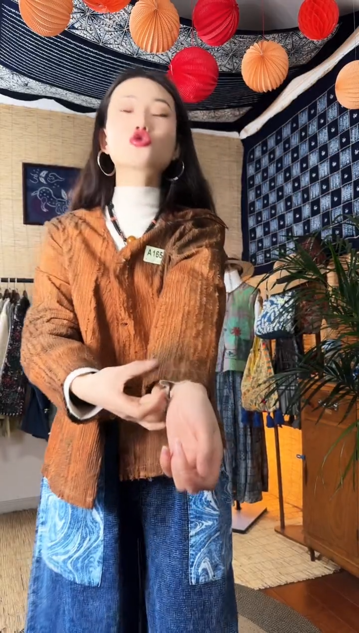 【闪购商品】设计师款柿染外套165