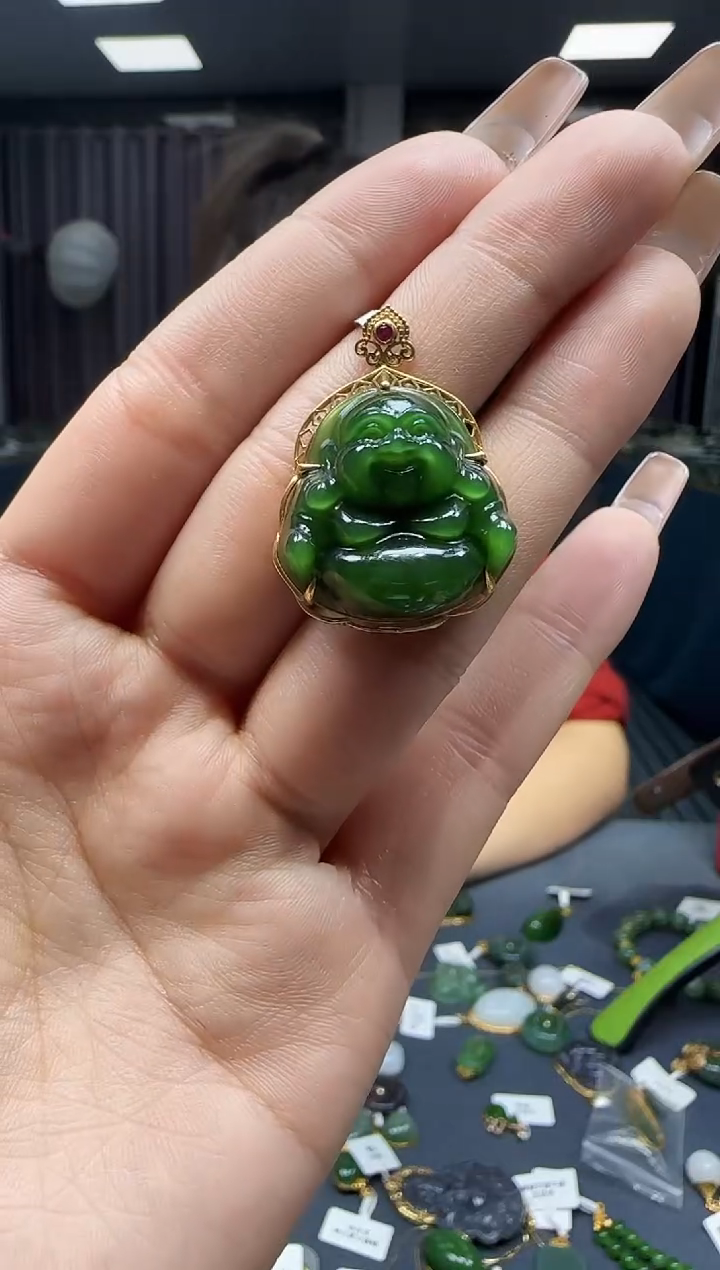 【闪购商品】和田玉挂件18K金镶嵌1
