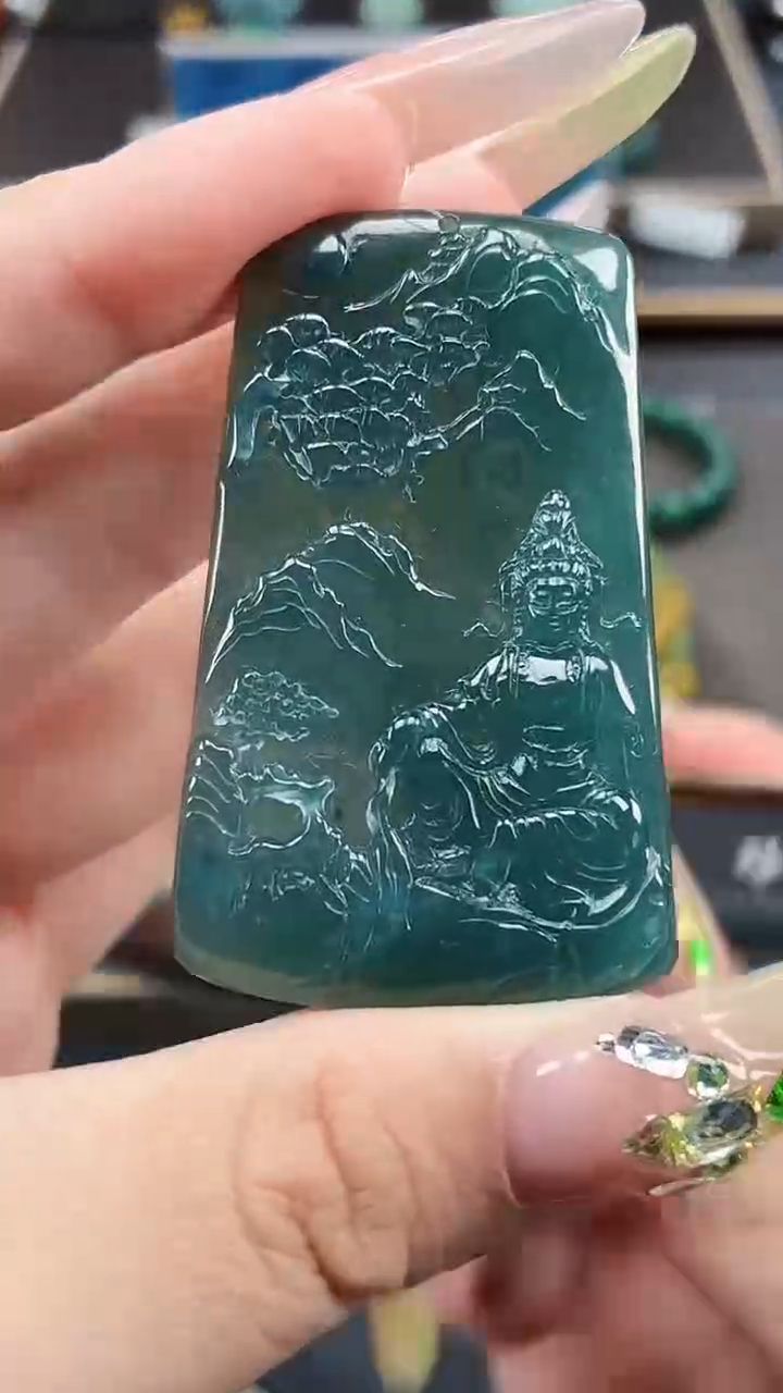 翡翠未镶嵌颈饰DLZ25081379