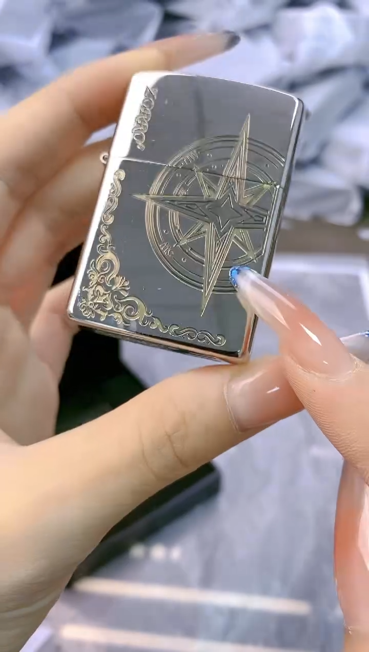 佐罗镀镍爱情罗盘煤油打火机
