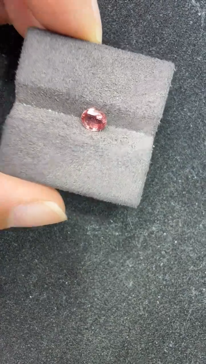 未镶嵌定制定制蓝宝石0.63克拉帕帕拉恰无烧天然