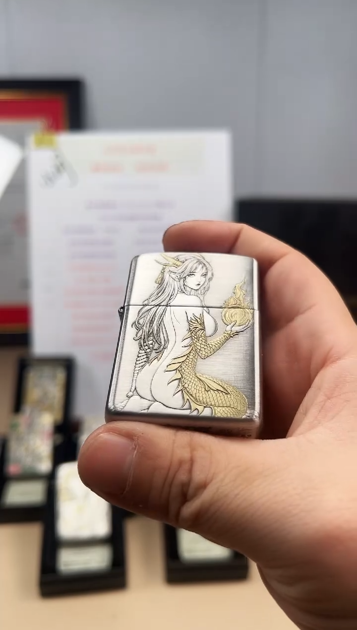 铜烈焰龙姬-3D盔甲熏银鎏金（带证书）