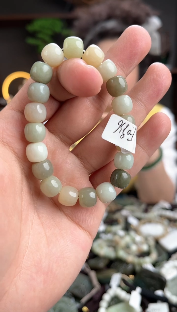 和田玉未镶嵌颈饰多样性发货，一物一拍