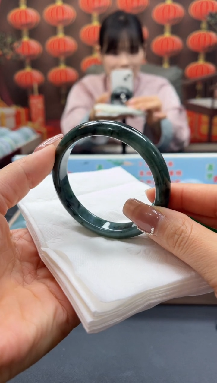 【闪购商品】翡翠手镯未镶嵌00009575