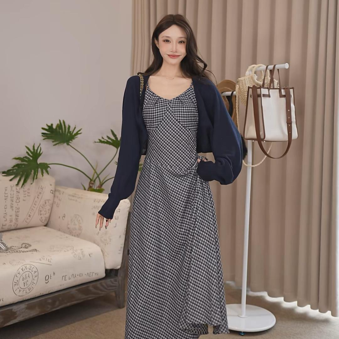 加墨藏青格子两件套气质套装2025年新款DJA579937