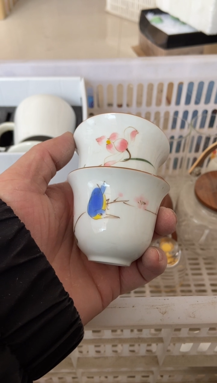 杯无运费险有瑕疵的摄影的产品有使用过的痕迹有点脏介意勿拍