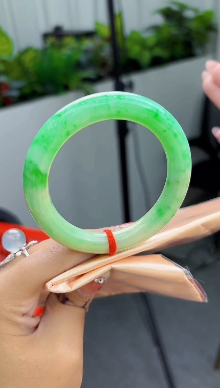 【闪购商品】翡翠手镯未镶嵌翡翠手镯
