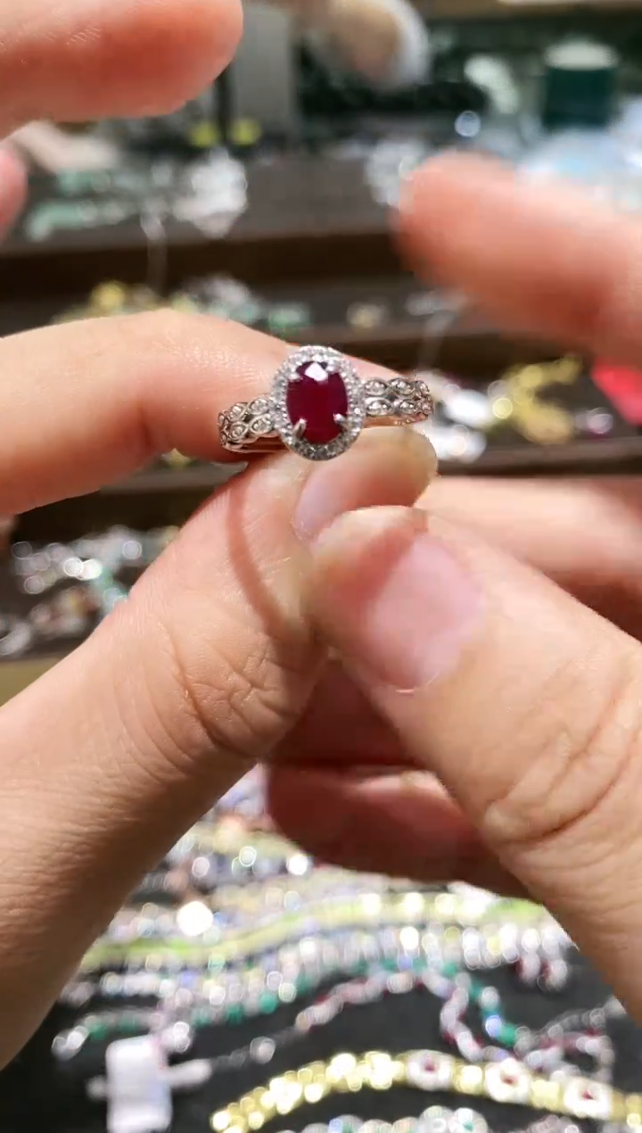 【闪购商品】红宝石戒指银S925镶嵌耳饰