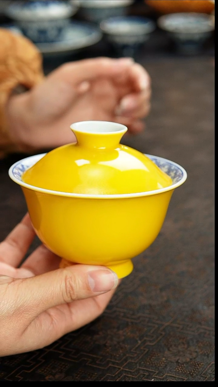 陶瓷一吖陶瓷黄地冰梅盖碗