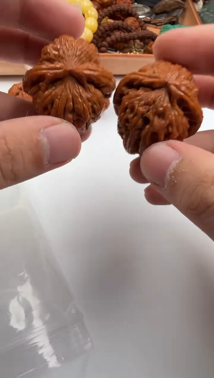 文玩核桃把件大***8核桃