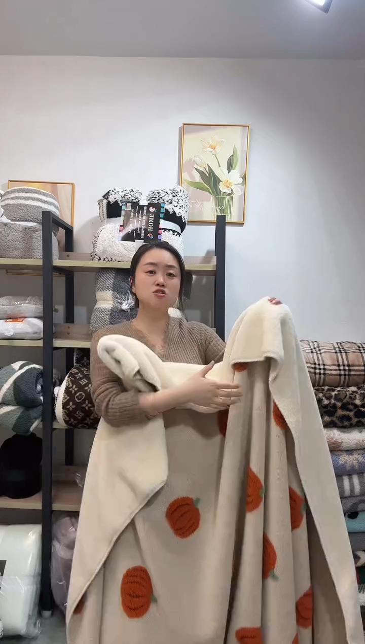 聚酯纤维150*200立体色织南瓜双层毯