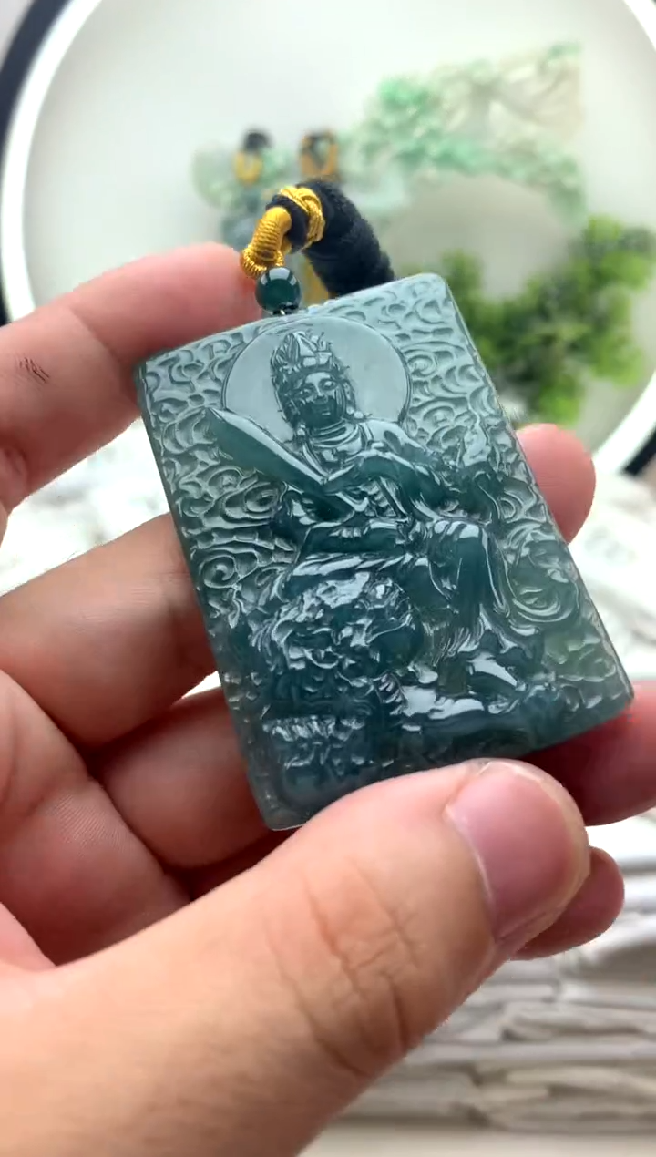 颈饰未镶嵌翡翠文殊