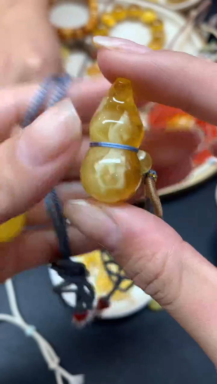 【闪购商品】蜜蜡裸石未镶嵌吊坠A236|680