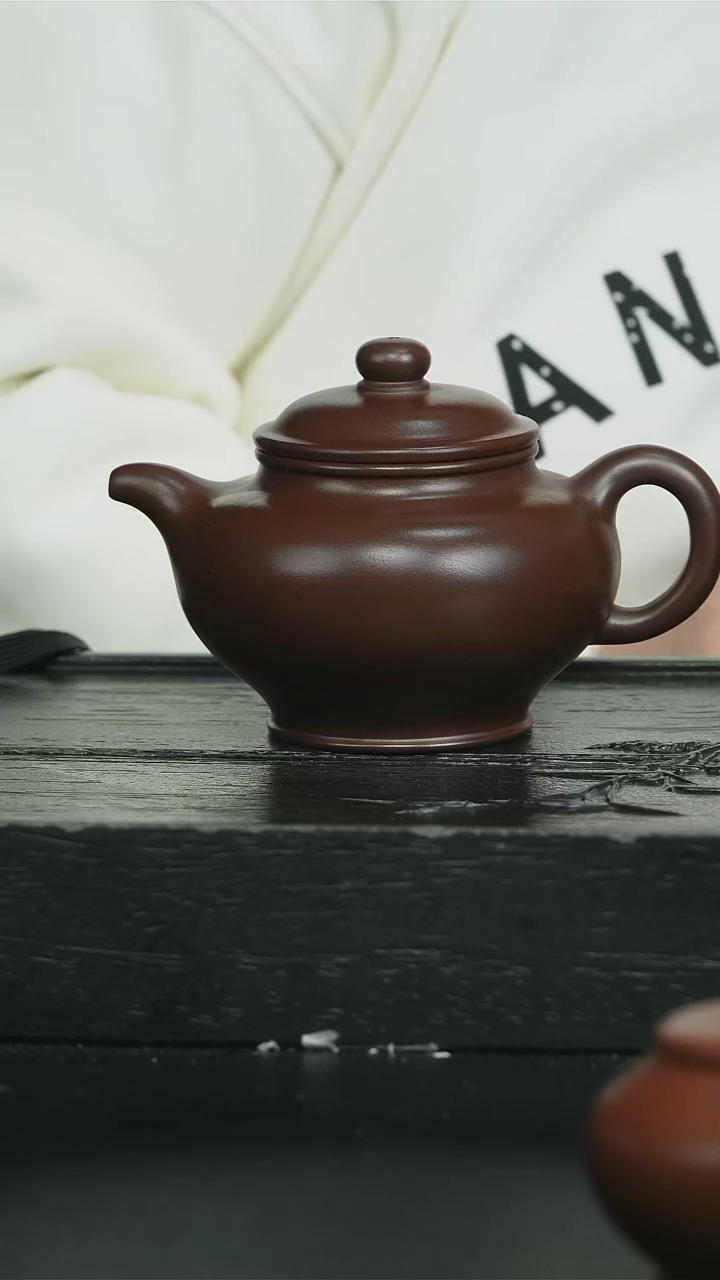 【闪购商品】紫砂茶壶紫脂泥光素掇只xr