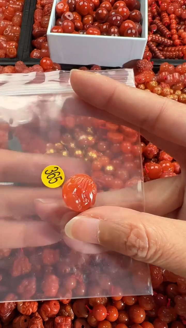【闪购商品】南红玛瑙颈饰未镶嵌1