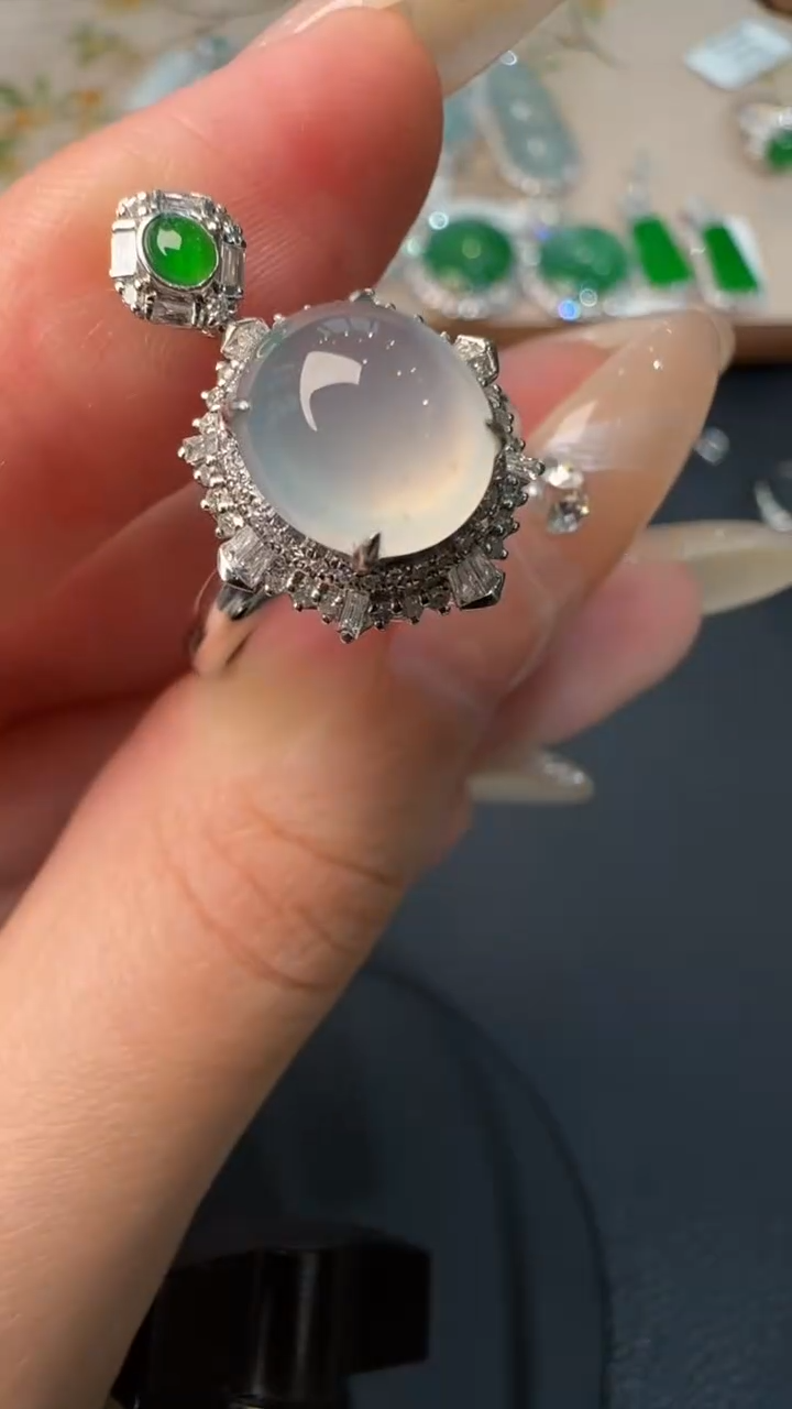 【闪购商品】翡翠戒指18K金镶嵌戒指24