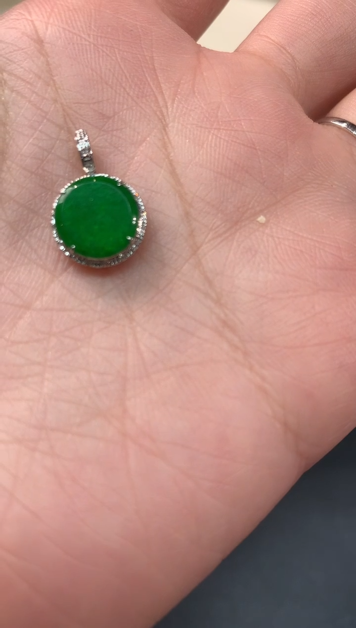 【闪购商品】翡翠吊坠(不含链)18K金镶嵌A71|2800