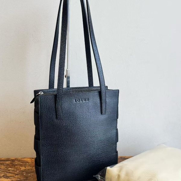 95新 LOEWE/罗意威 长肩带托特（有替换袋）