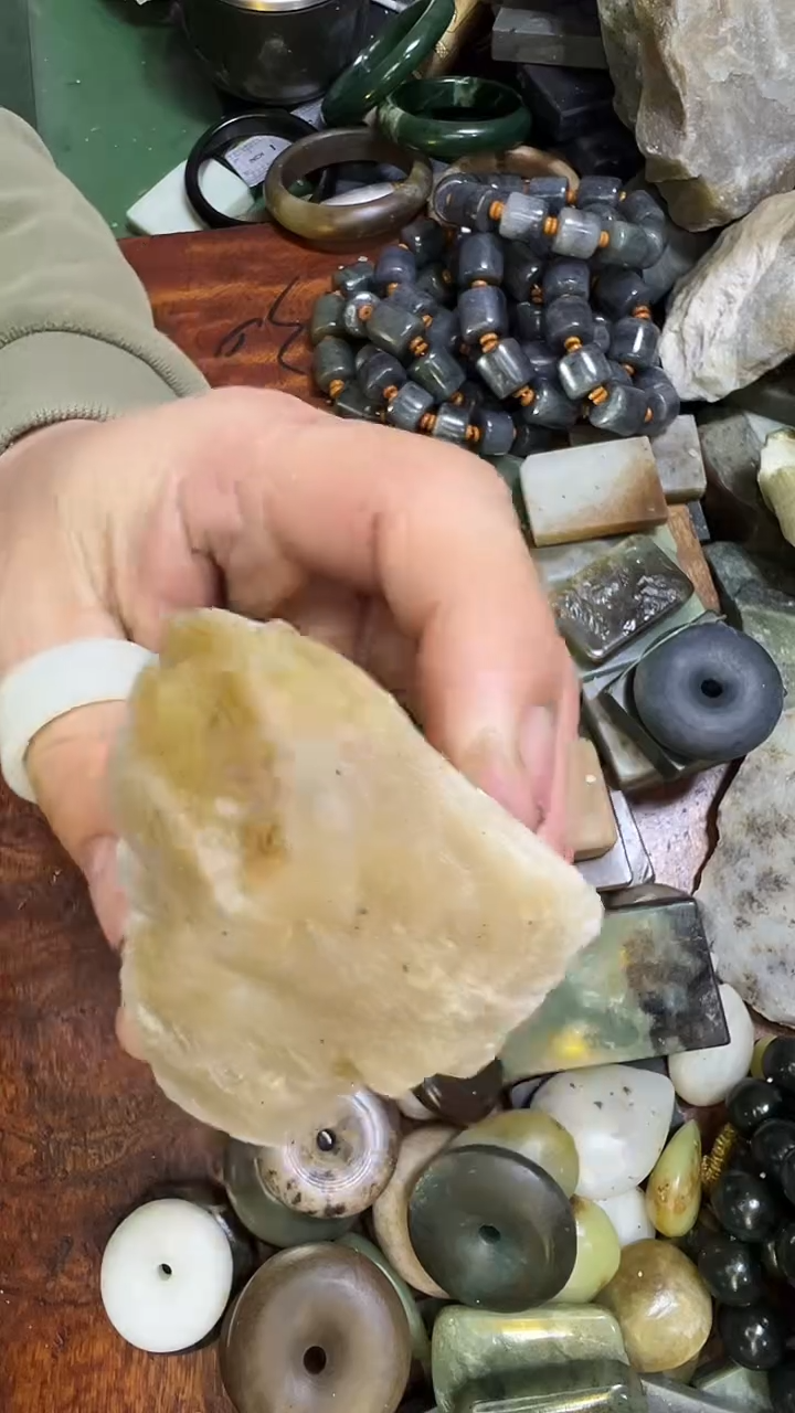 未镶嵌和田玉珠宝半成品1