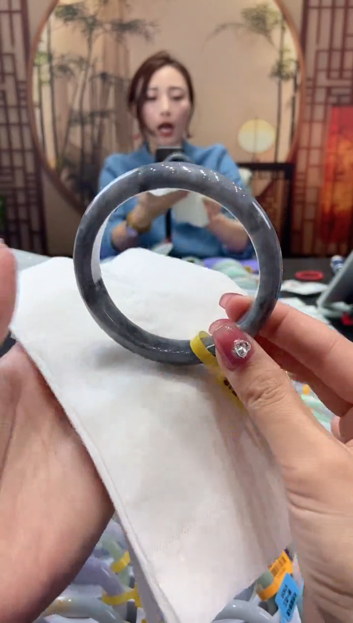 【闪购商品】翡翠手镯未镶嵌00006246