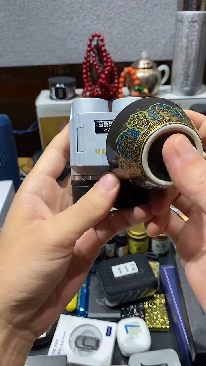 瓷片闪购商品 如图所示