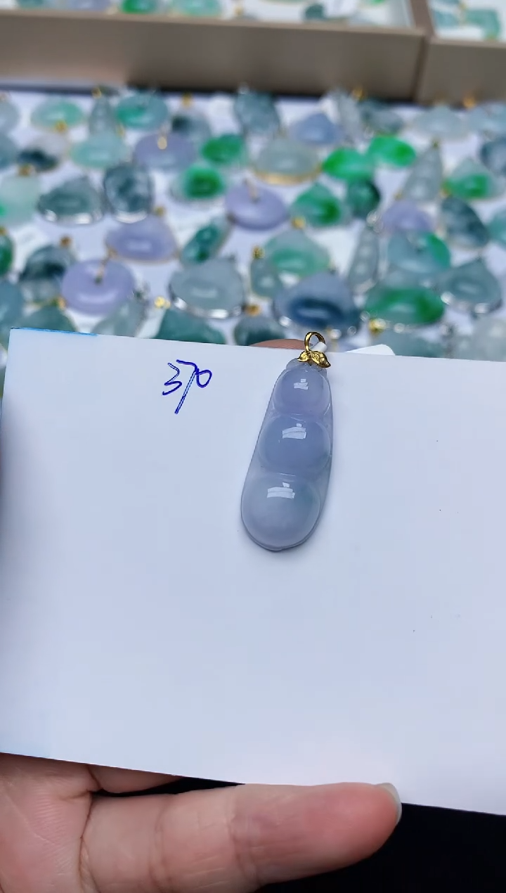 【闪购商品】翡翠颈饰18K金镶嵌天然翡翠A货   