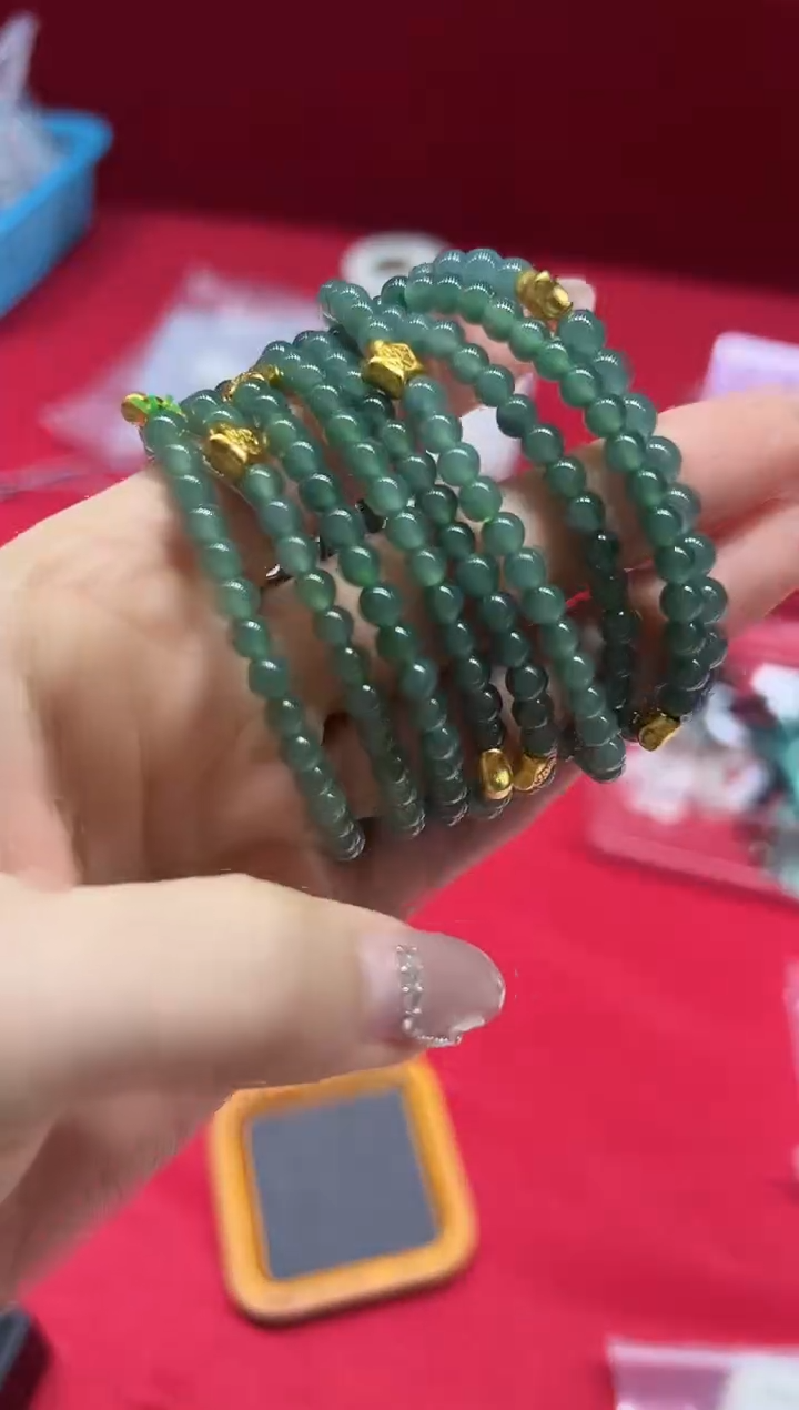 【闪购商品】翡翠手链未镶嵌v0660手链
