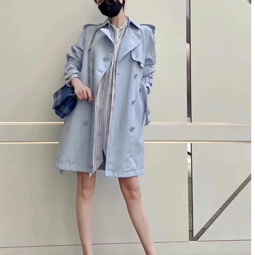 99新 BURBERRY/博柏利 02456 博柏利风衣蓝色uk6 99新 