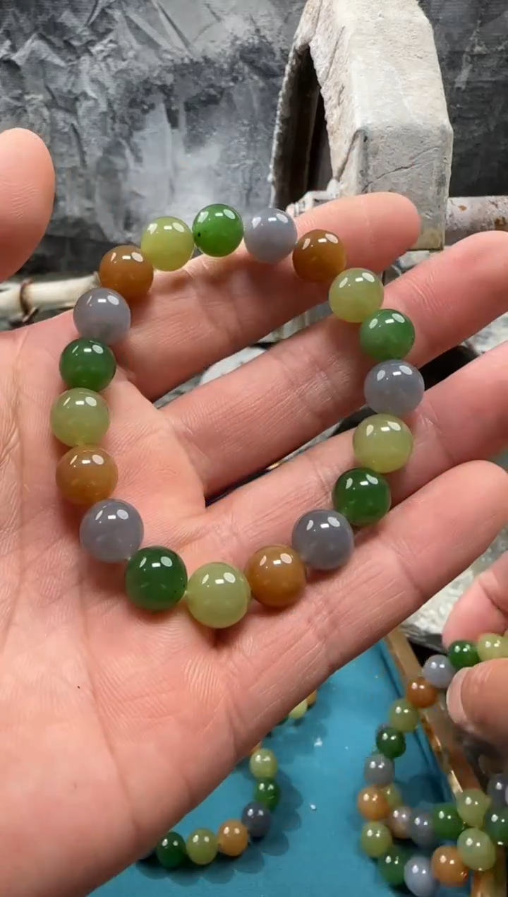 和田玉未镶嵌颈饰手串