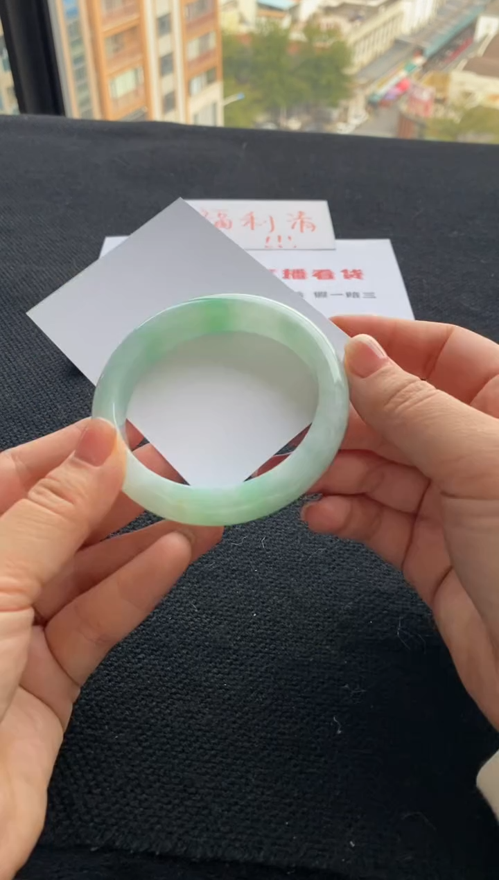 【闪购商品】翡翠手镯未镶嵌买断价XW23017008