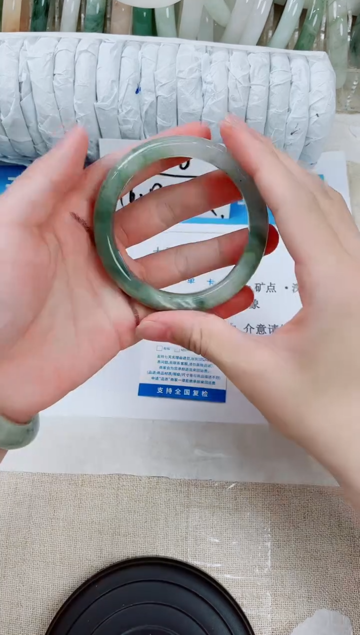 石英质玉手镯未镶嵌22-62