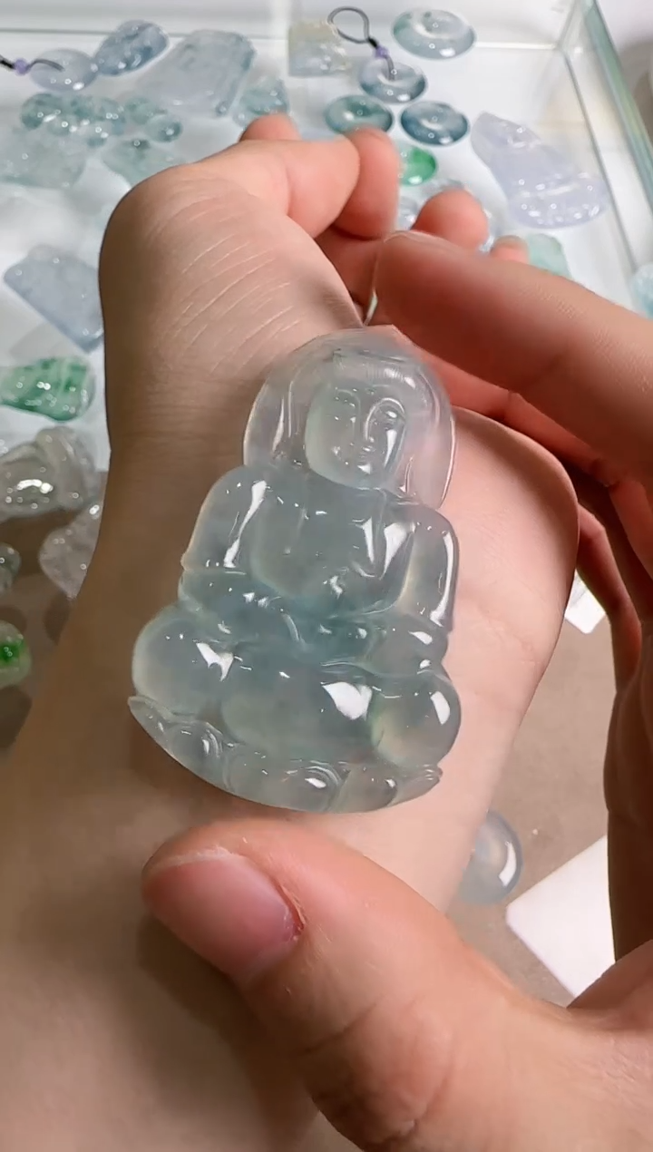 【闪购商品】翡翠吊坠(不含链)未镶嵌··