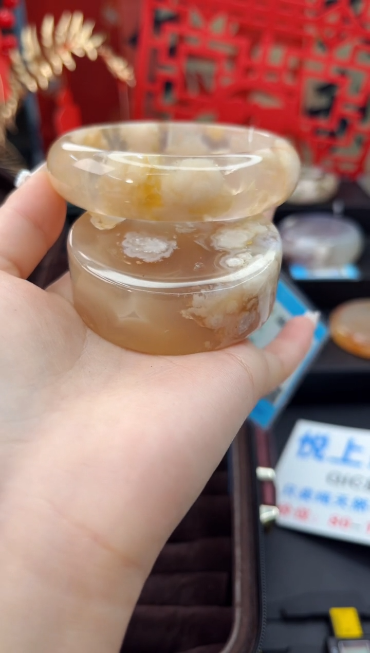 【闪购商品】石英质玉手镯未镶嵌赠送镯心（61圈口）