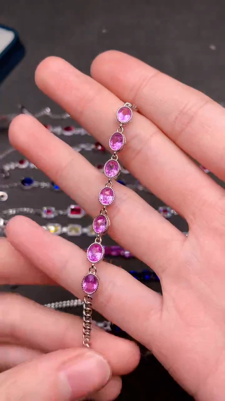 【闪购商品】彩色蓝宝石手链银S925镶嵌......