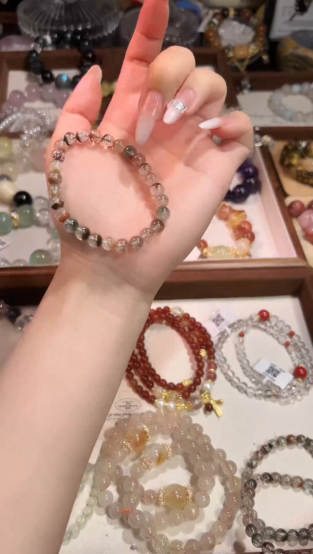 合金手链水晶多样性发其一，颜色微差